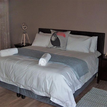 The Courtyard Guest House كلارينس المظهر الخارجي الصورة