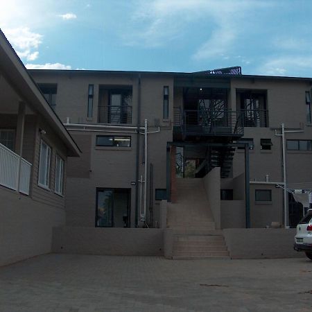 The Courtyard Guest House كلارينس المظهر الخارجي الصورة