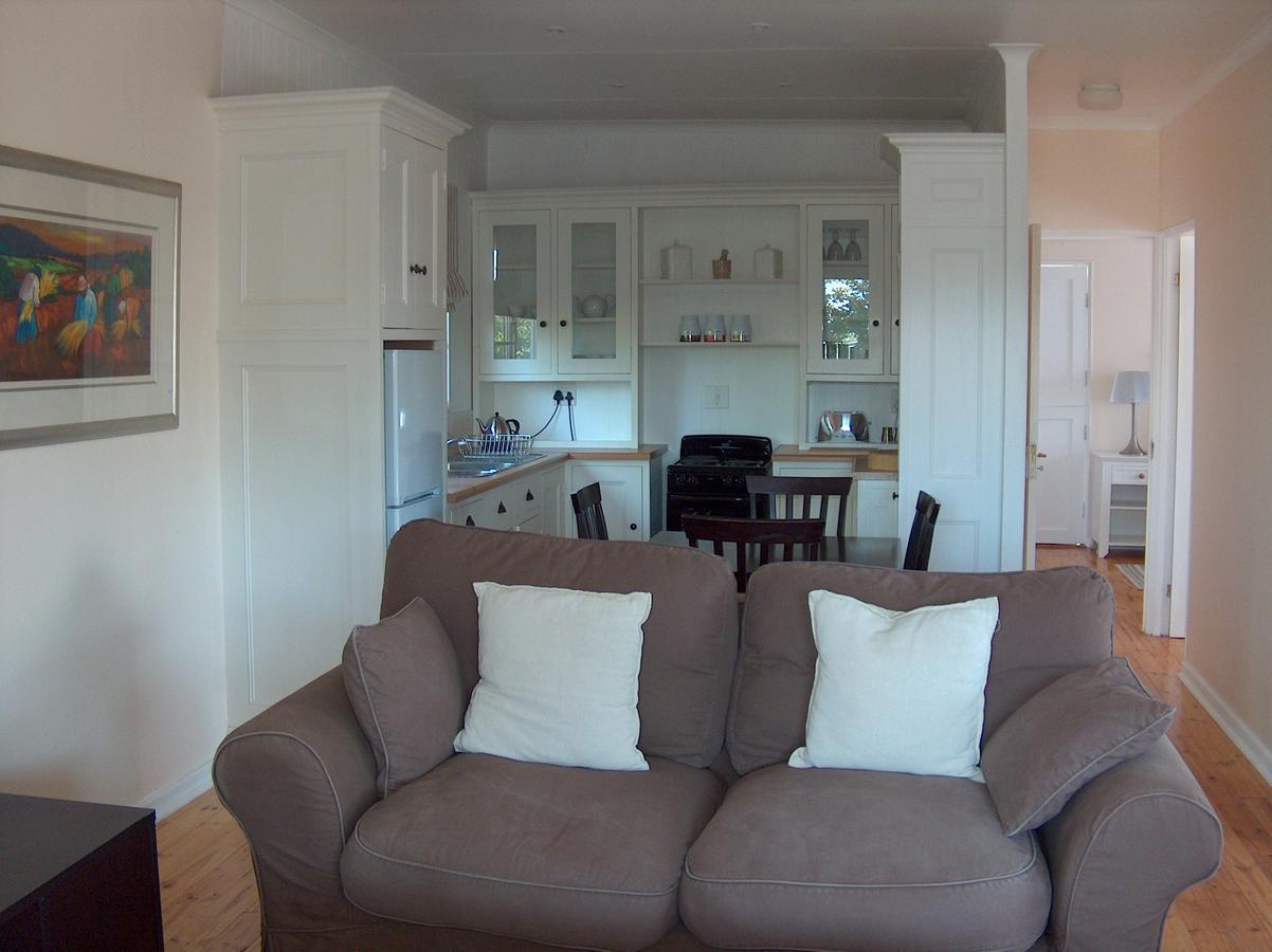 The Courtyard Guest House كلارينس المظهر الخارجي الصورة