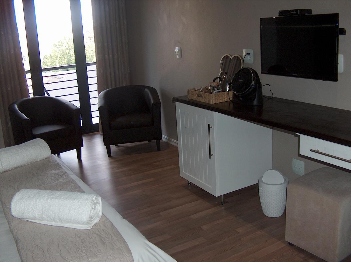 The Courtyard Guest House كلارينس المظهر الخارجي الصورة
